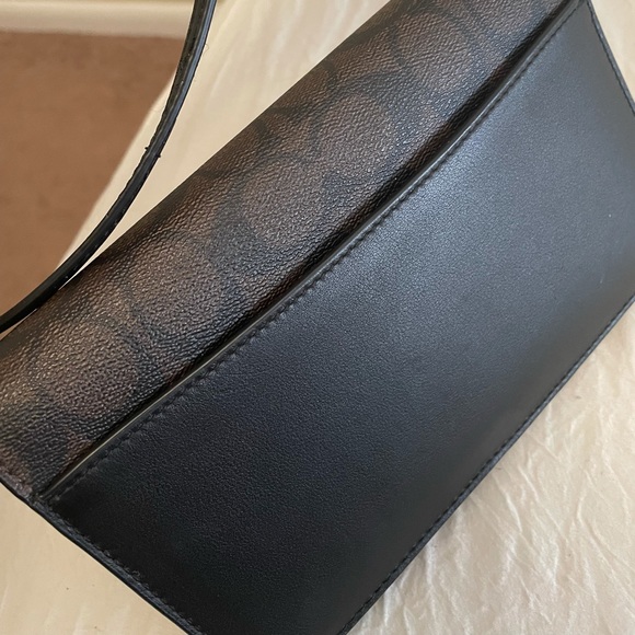 Coach anna foldover crossbody clutch in signature canvas - Picture 4 of 6